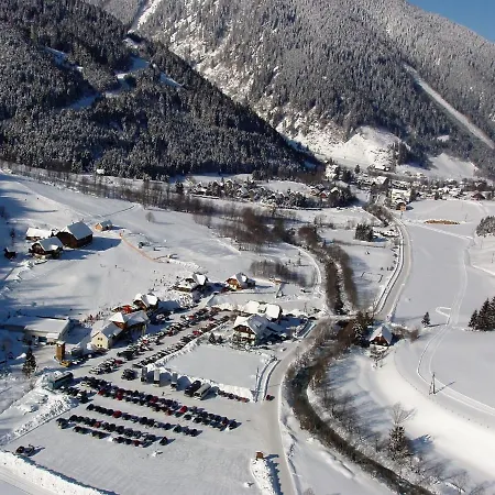 Dirndl Und Bua By Interhome