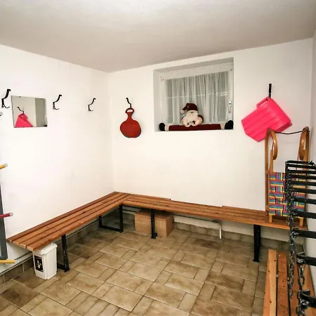 Dirndl Und Bua By Interhome Apartman Donnersbachwald