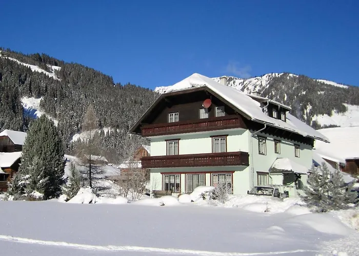 Dirndl Und Bua By Interhome